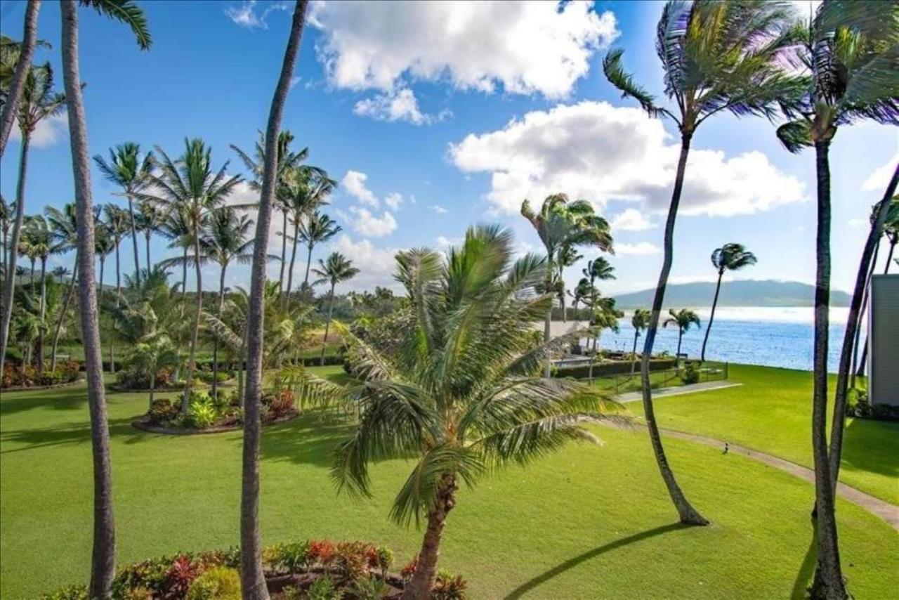 Molokai Island Retreat With Beautiful Ocean Views And Pool - Newly Remodeled! Lägenhet Ualapue Exteriör bild