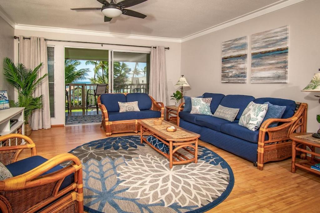 Molokai Island Retreat With Beautiful Ocean Views And Pool - Newly Remodeled! Lägenhet Ualapue Exteriör bild